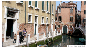Venice-with-kids-canal-hotel