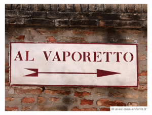 Venice-with-kids-vaporetto