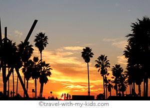 travel-with-kids-los-angeles-venice-beach