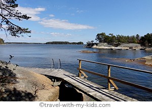 stockholm-with-kids- archipelago-Finnhamn-pontoon