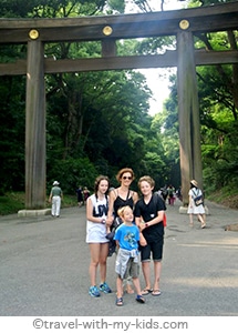 tokyo-with-kids-yoyogi-park