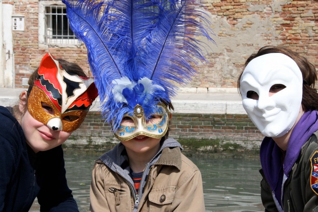 Venice-travel-with-kids-carnival-mask