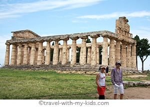 travel-naples-with-kids-paestum-greek-temple