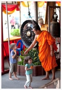 best-places-new-years-with-kids-chiang-mai-temple